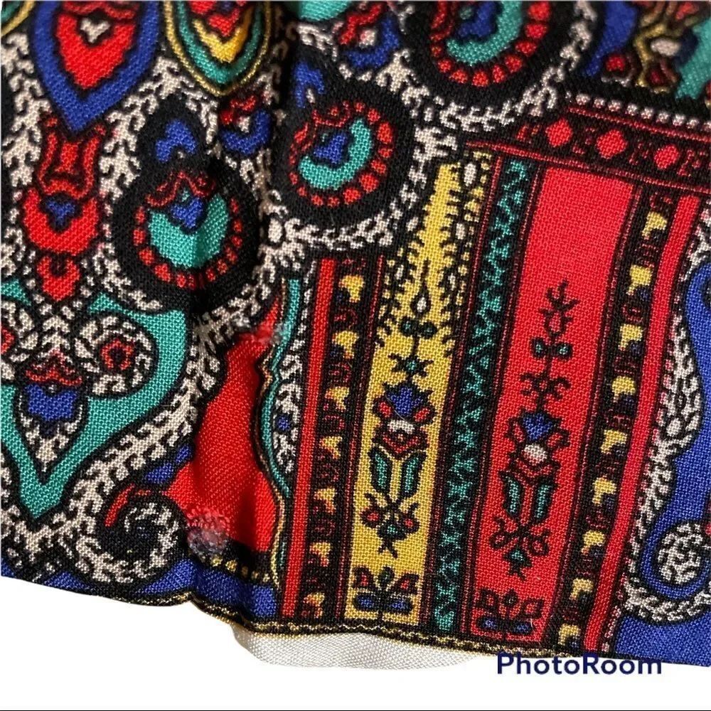 Colorful Paisley Patterned Square  - Picture 2 of 4